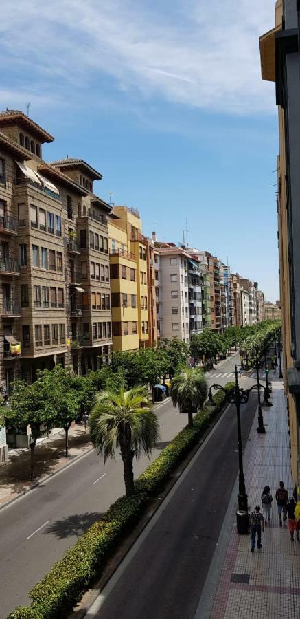 La Parada Zaragoza Exterior photo